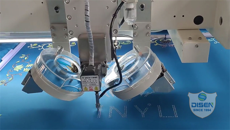  Broderie plate principale simple de machine de broderie d'affichage à grande vitesse d'affichage à cristaux liquides