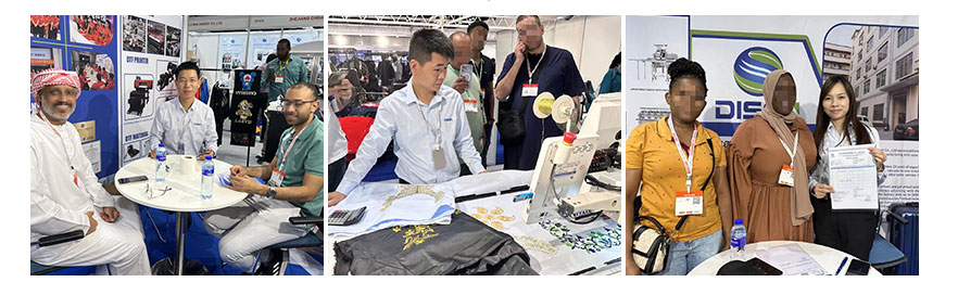 Exposition de Duba&iuml;, photo avec les clients