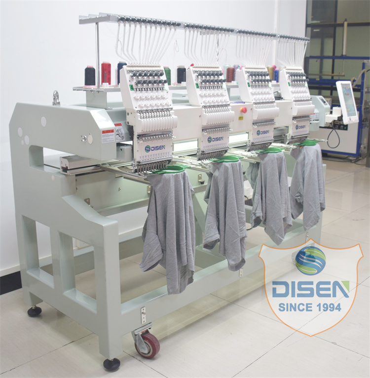 DS-J1204 Machine à broder pour t-shirt à quatre têtes et 12 aiguilles
